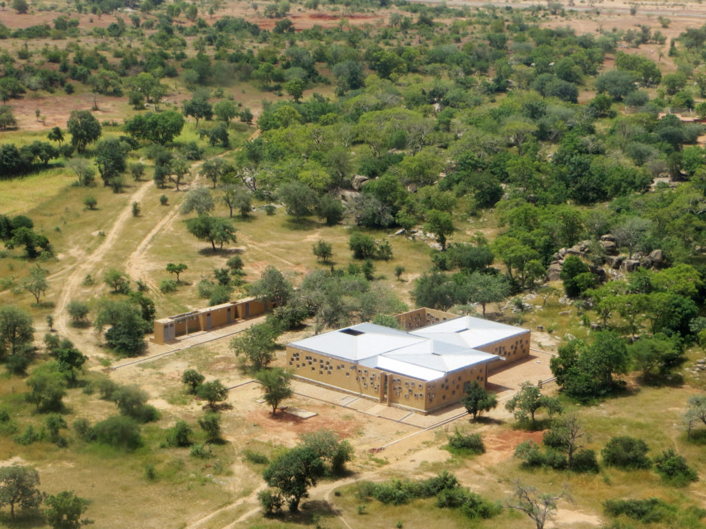 Operndorf in Afrika